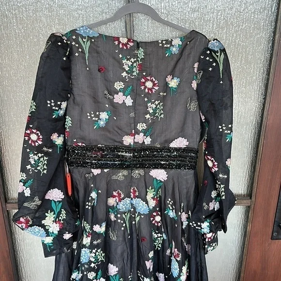 Mac Duggal EMBROIDERED BISHOP SLEEVE V NECK FLOWY GOWN size 4 $798 NEW - Picture 13 of 17